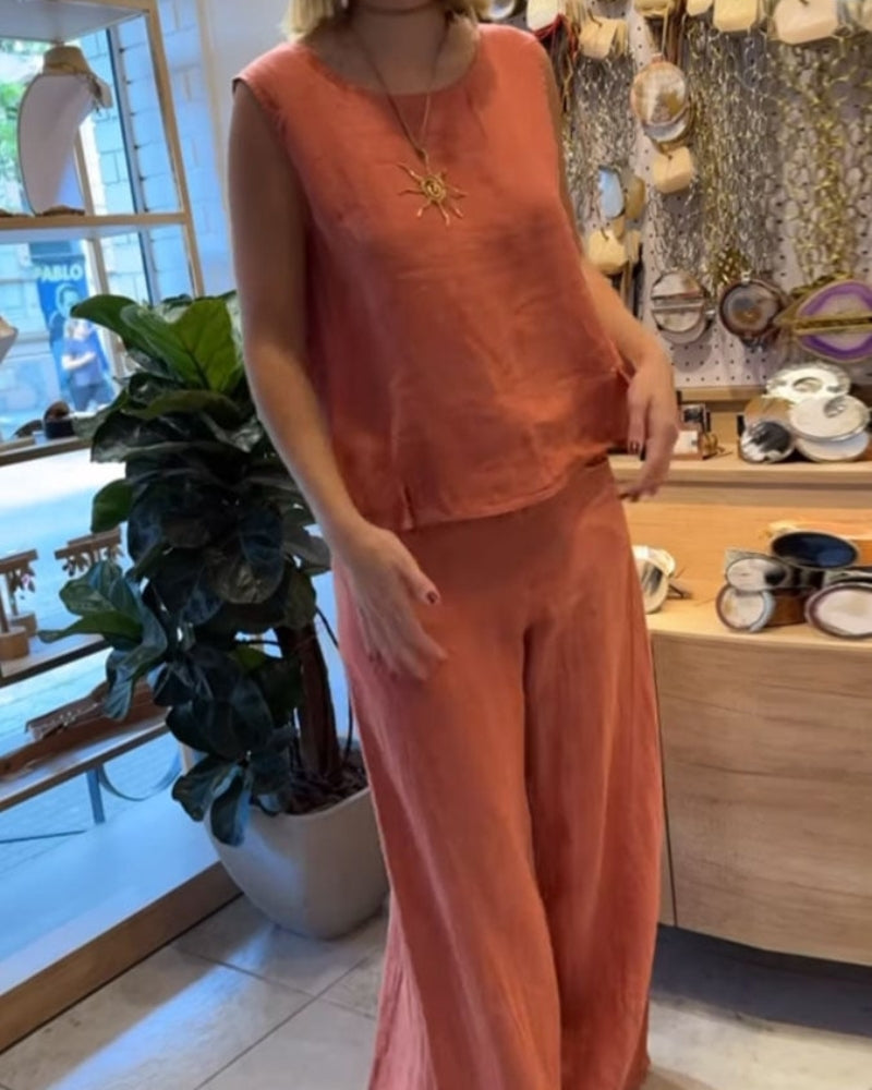 Quinley | Women's Set Soft Seasonal Silhouette