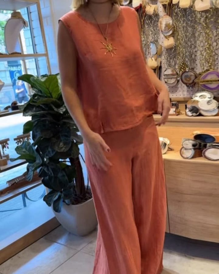 Quinley | Women's Set Soft Seasonal Silhouette