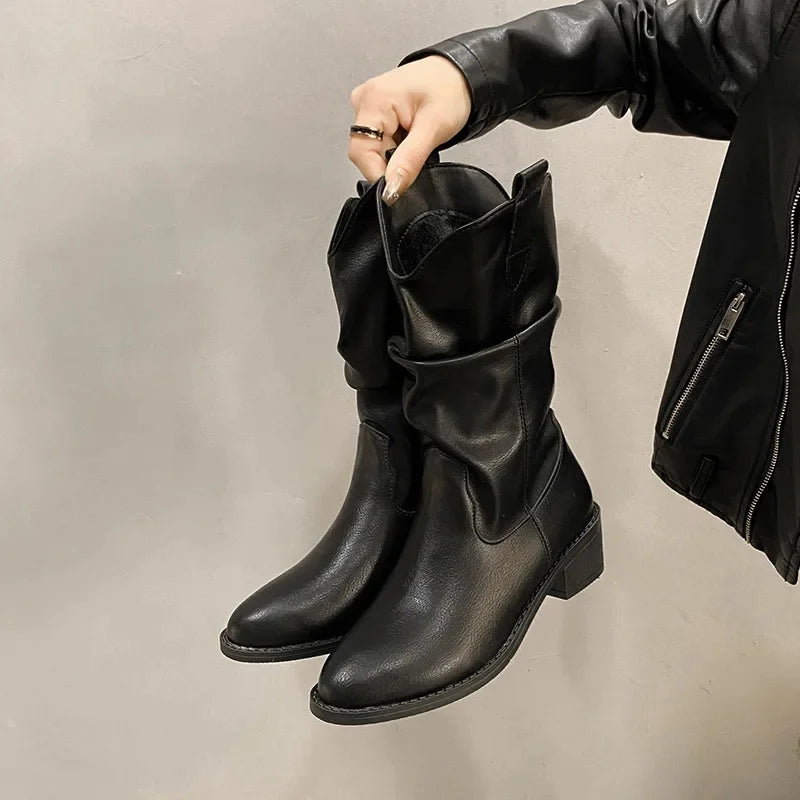 Selene | Women's BootsFlowing Contour Shape